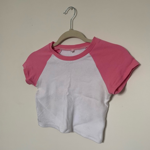 TWO FOR ONE BUNDLE- Two cropped baseball tees - Picture 5 of 6